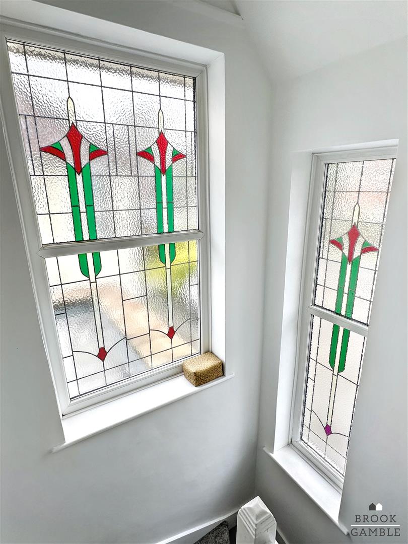 3 Bedroom House. Lawns Avenue in Eastbourne,  28
